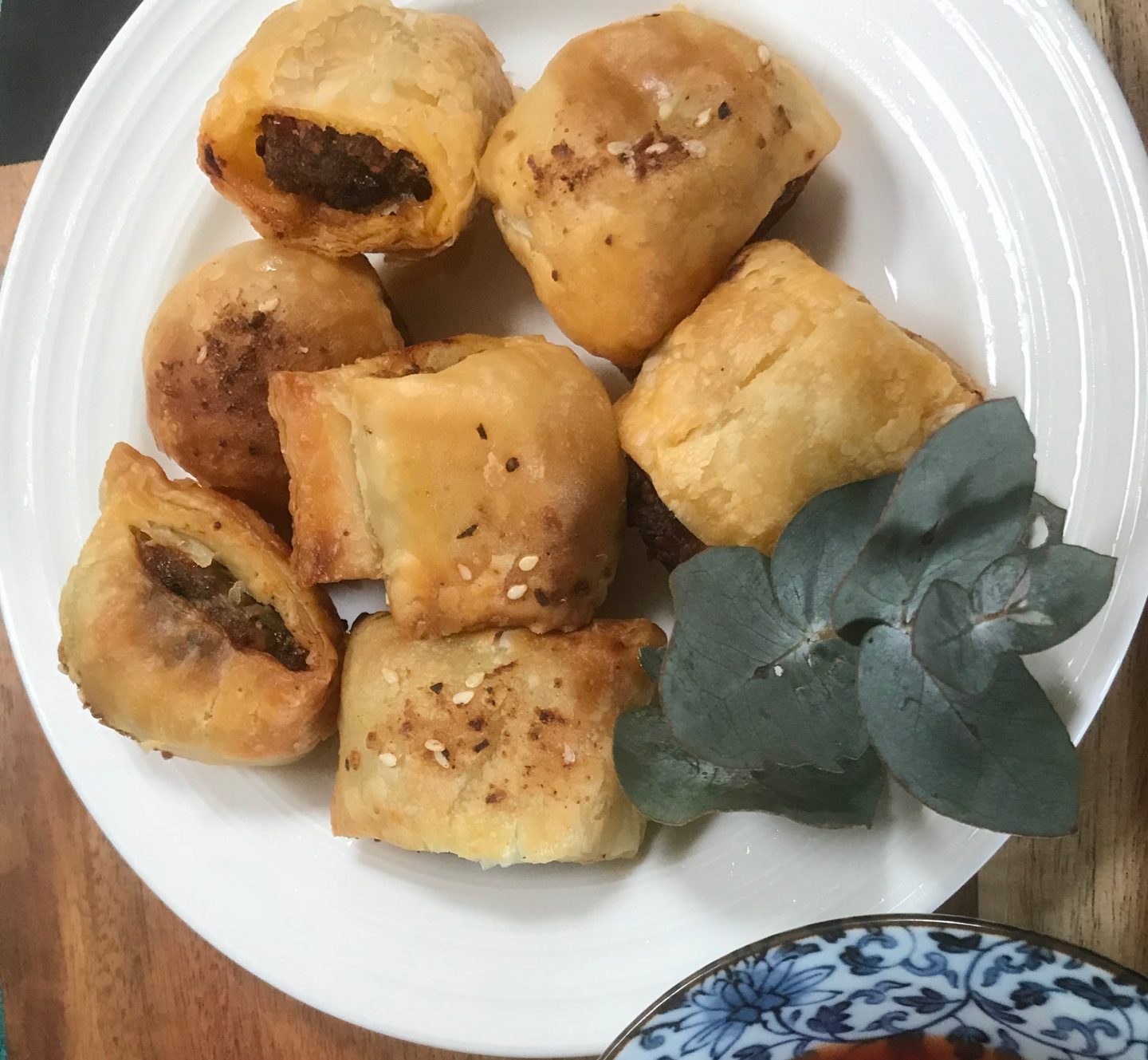 GLUTEN FREE SAUSAGE ROLLS WITH A TWIST